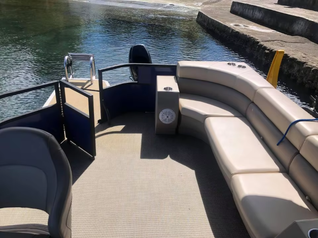 Luxury Double Decker Pontoon Boat Luxury Double Decker Pontoon Boat